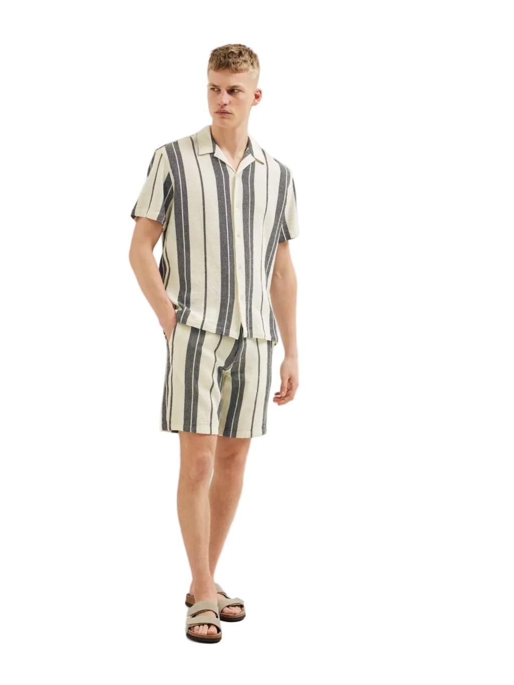 Regular West Shorts Camp