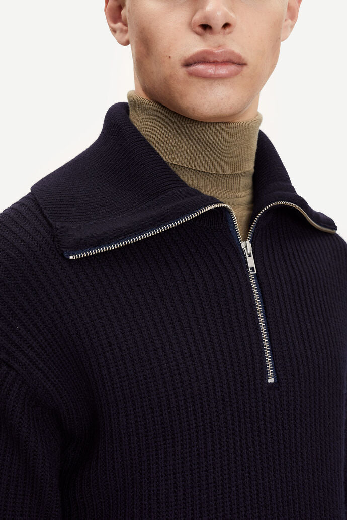 Logan Turtle Neck Zip 14004