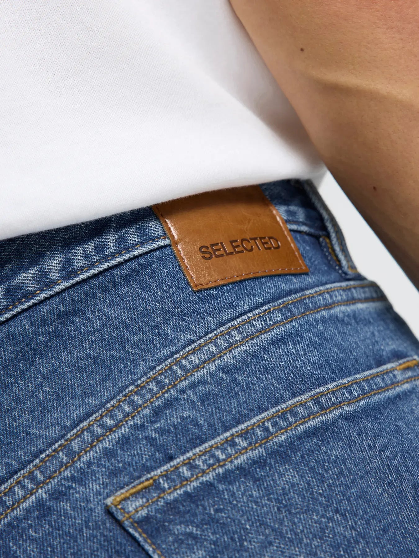 220 Loose Fit Ben Kori Jeans