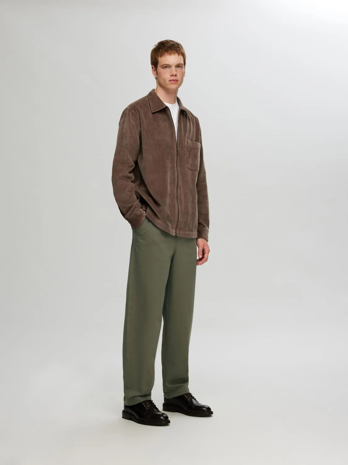 Barrel Dennis Corduroy Pants