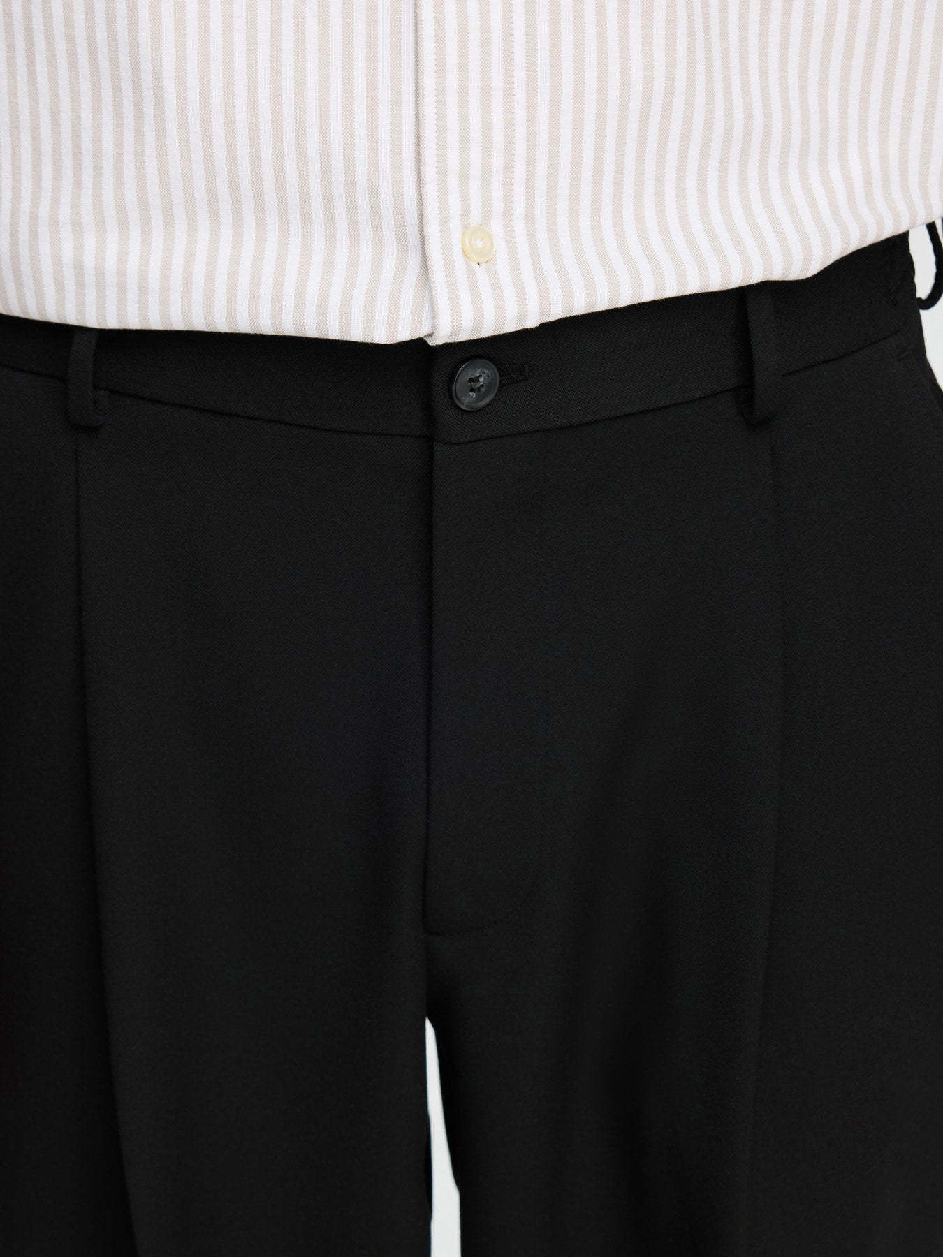 220 Loose Finn Flex Pants