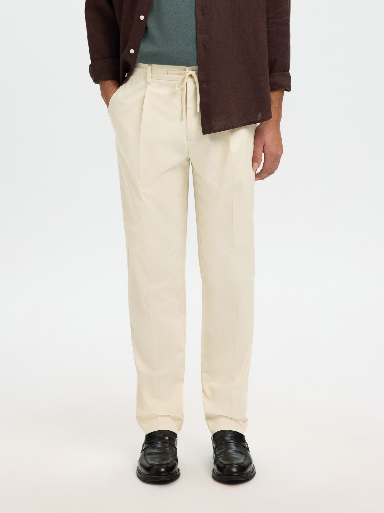 190 Regular Tapered Leroy Pleat Jari Pants