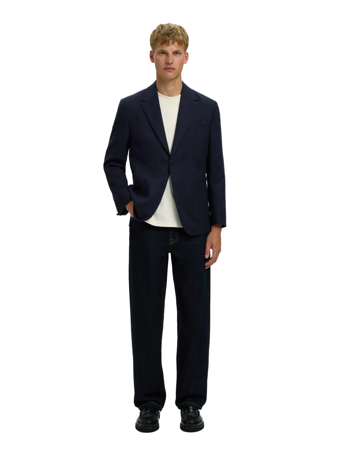 Blazer Bjorn Selected en laine bleu Dark Sapphire, vue de face en pied