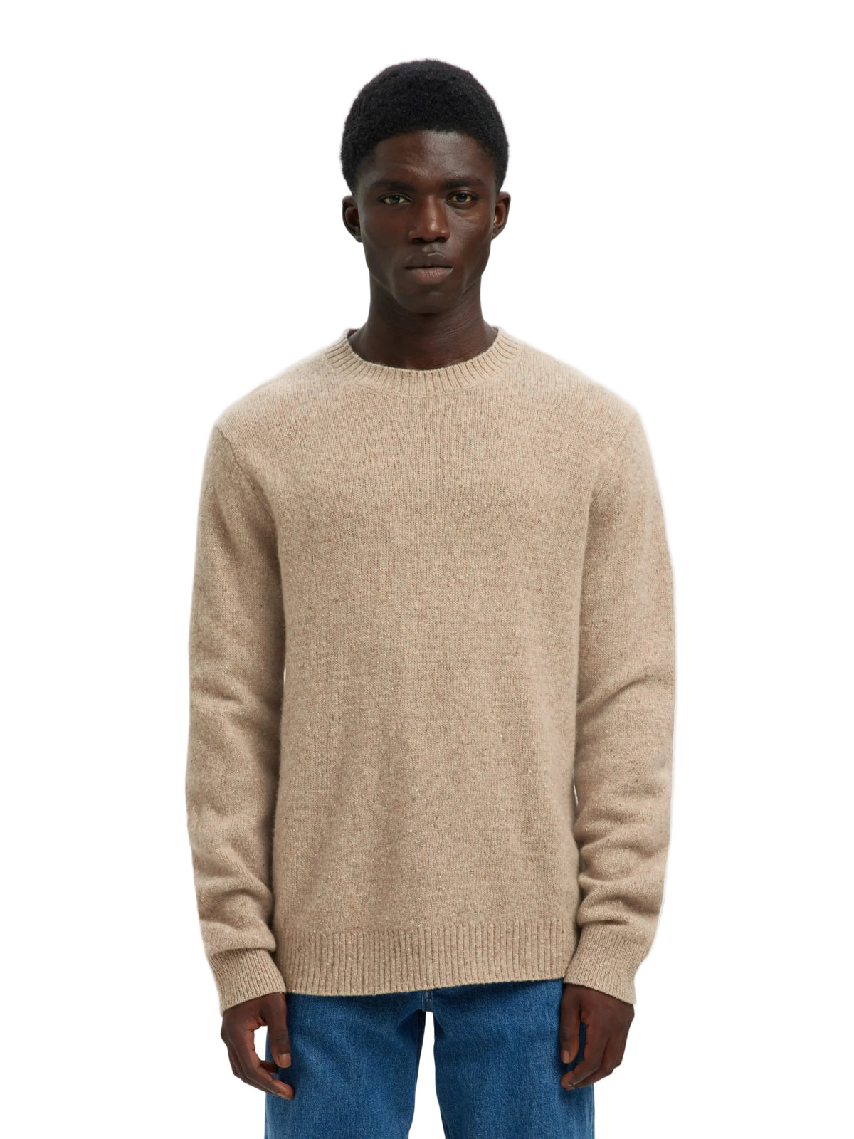 Pull Neil Selected en laine, coloris Oatmeal Neps, vue de face portée