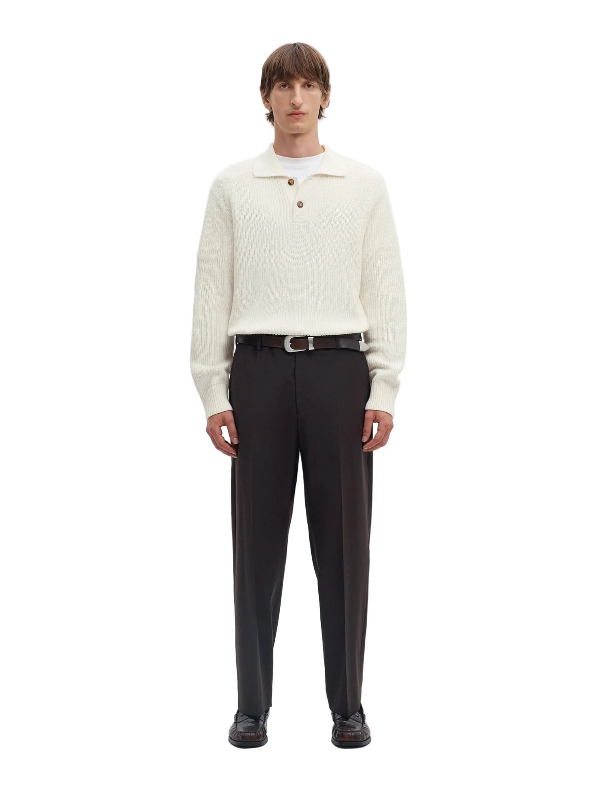 Polo Pim en maille de coton bio, coloris blanc Egret, vue de face en pied