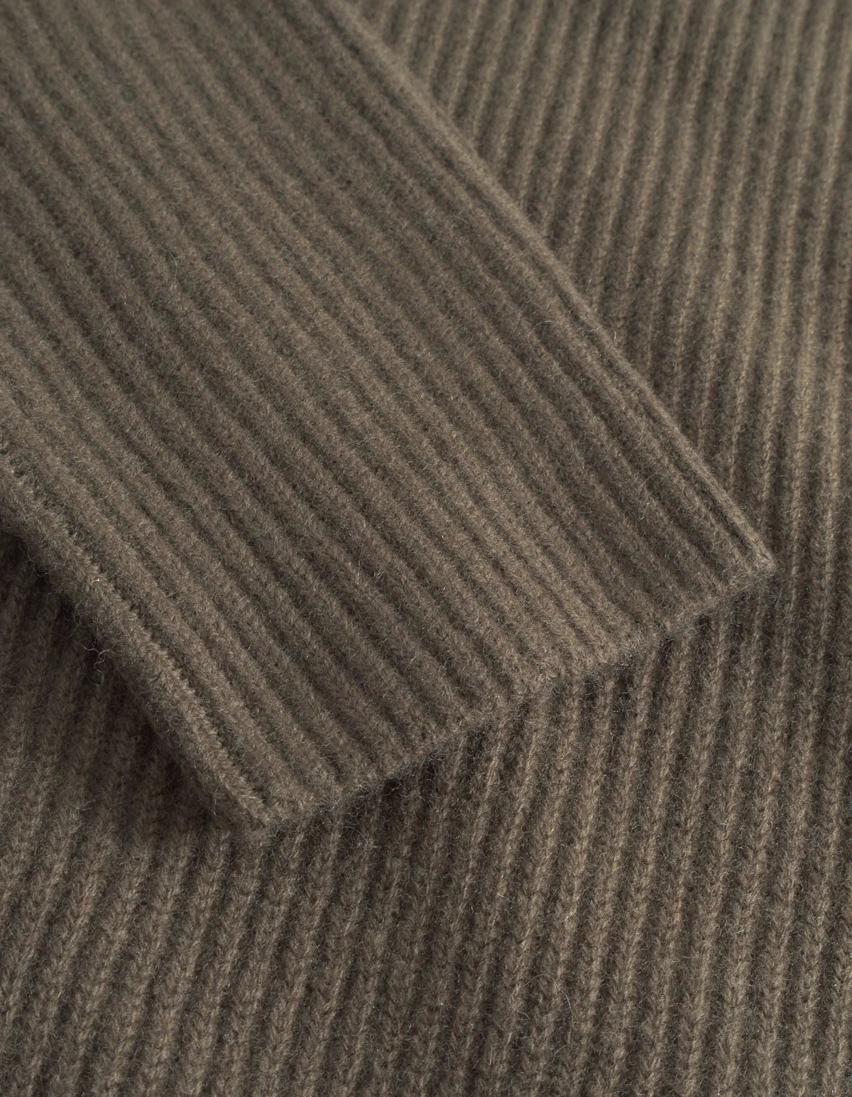Eddie Wool Rib Rollneck Knit